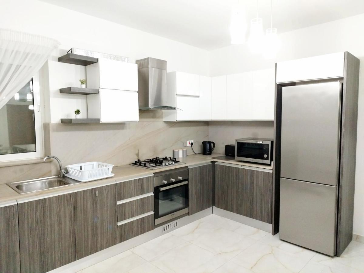 Large And Modern Apartment In The Centre Of Malta Mosta Εξωτερικό φωτογραφία