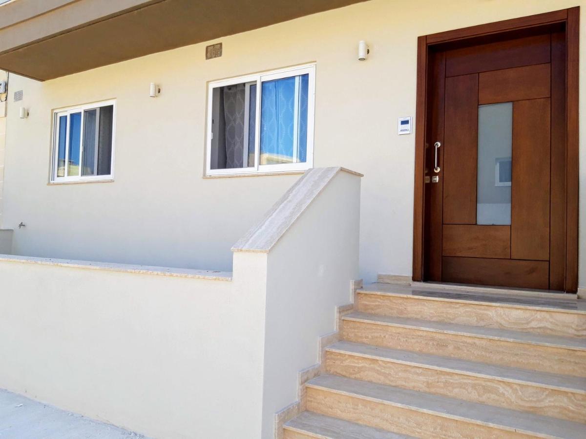 Large And Modern Apartment In The Centre Of Malta Mosta Εξωτερικό φωτογραφία